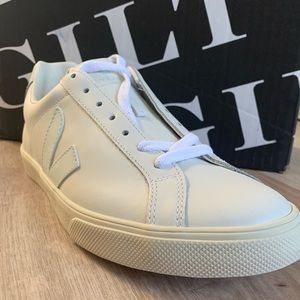 Veja Size 8 sneakers. Never worn.